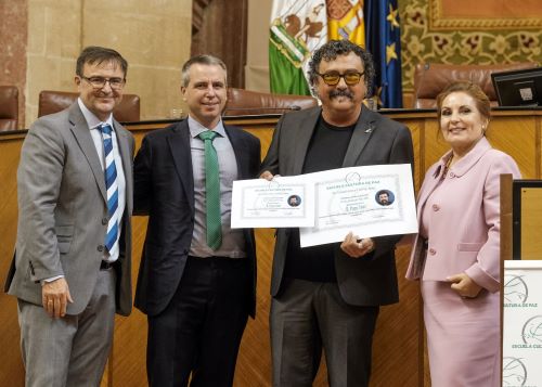  Paco Tous, galardonado con el premio Paloma de Plata 2022 en las XXII Jornadas de Educacin en Valores de la Asociacin Escuelas Cultura de Paz. 