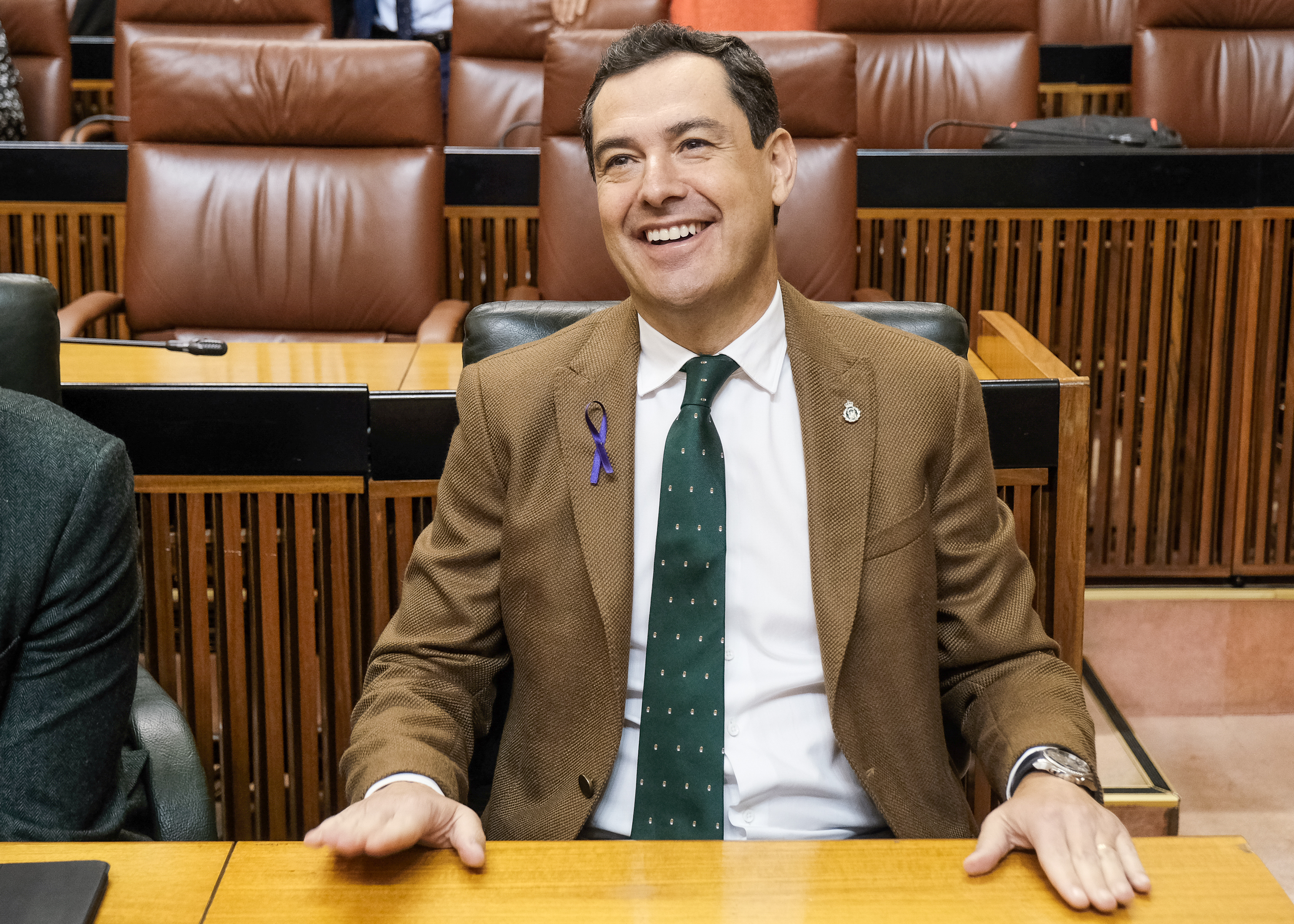 El presidente de la Junta de Andaluca, Juan Manuel Moreno, antes del debate 