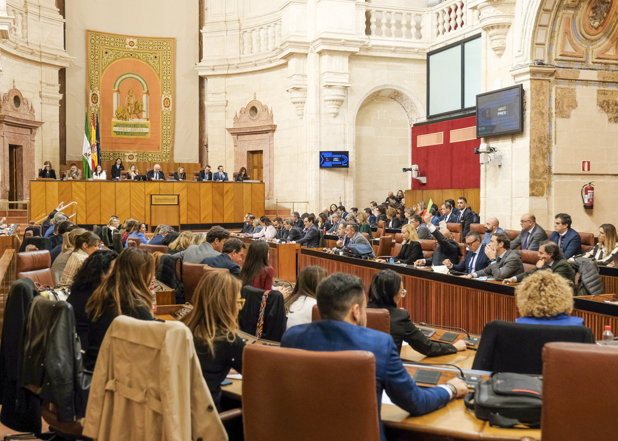  El Pleno del Parlamento de Andalucía aprueba el proyecto de ley de Presupuesto para el año 2023