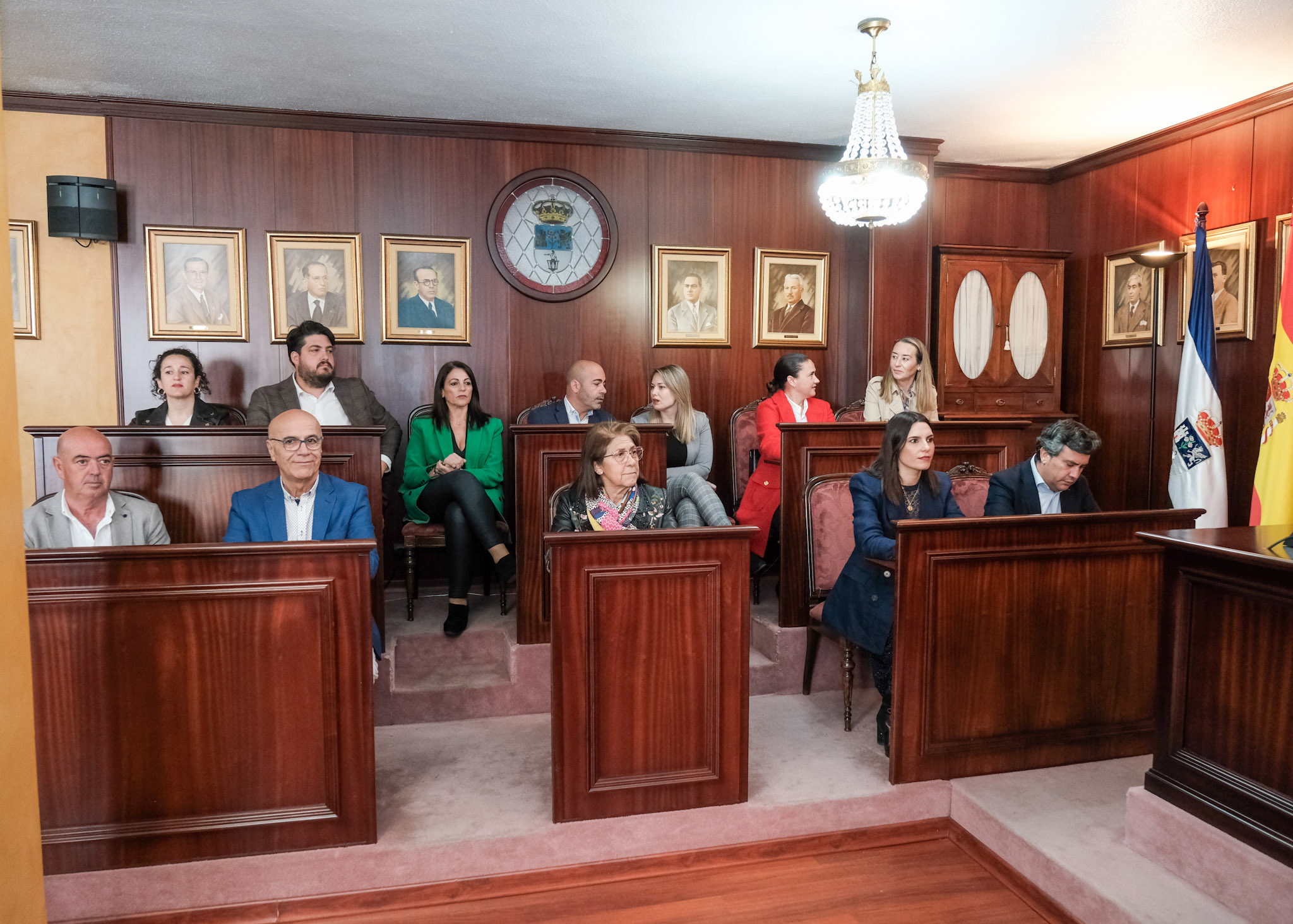 La corporacin municipal durante la recepcin del alcalde a la Mesa del Parlamento de Andaluca 