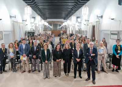 Foto de familia de los asistentes al Foro Parlamentario Felino Andaluz