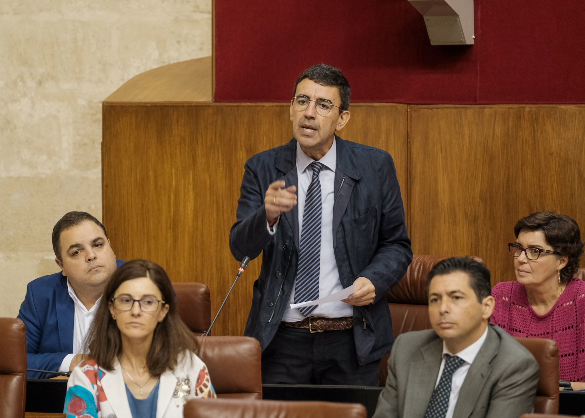 Mario Jesús Jiménez, del G.P. Socialista, formula una pregunta de máxima actualidad relativa a declaraciones sobre la imparcialidad de la Comisión Europea sobre Doñana