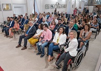    Los asistentes al acto, celebrado en la Sala Alberto Jimnez Becerril