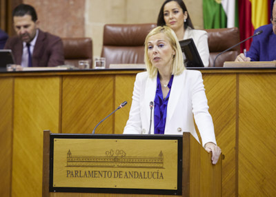   Blanca Armario, portavoz adjunta del G.P. Vox, presenta una mocin relativa a poltica general en materia educativa