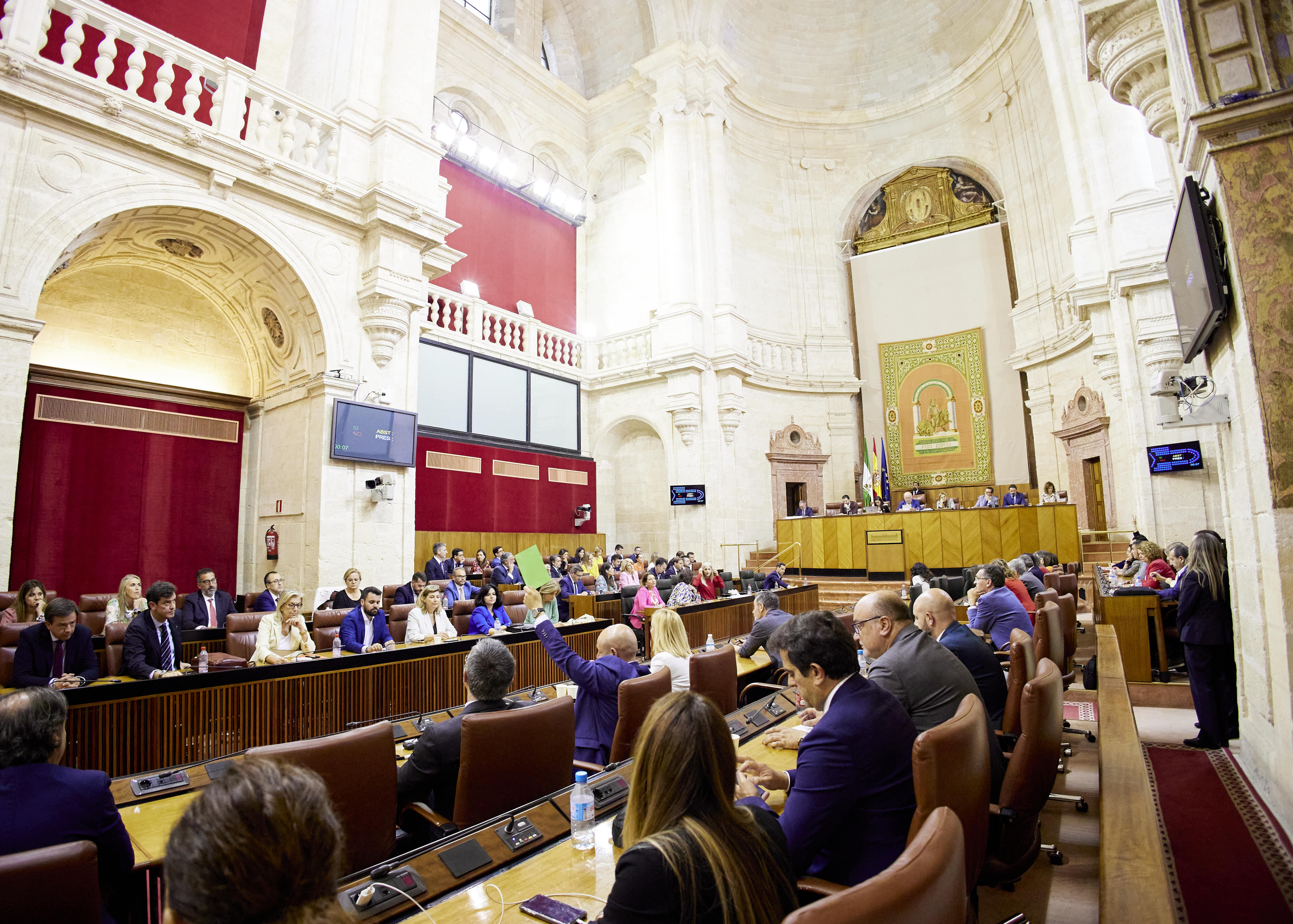 El Pleno del Parlamento, durante la votacin de una de las proposiciones no de ley 