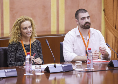 Nuria Martnez, secretaria de Institucional y Comunicacin de Comisiones Obreras de Andaluca, junto a Pablo Boza, economista del Gabinete tcnico 