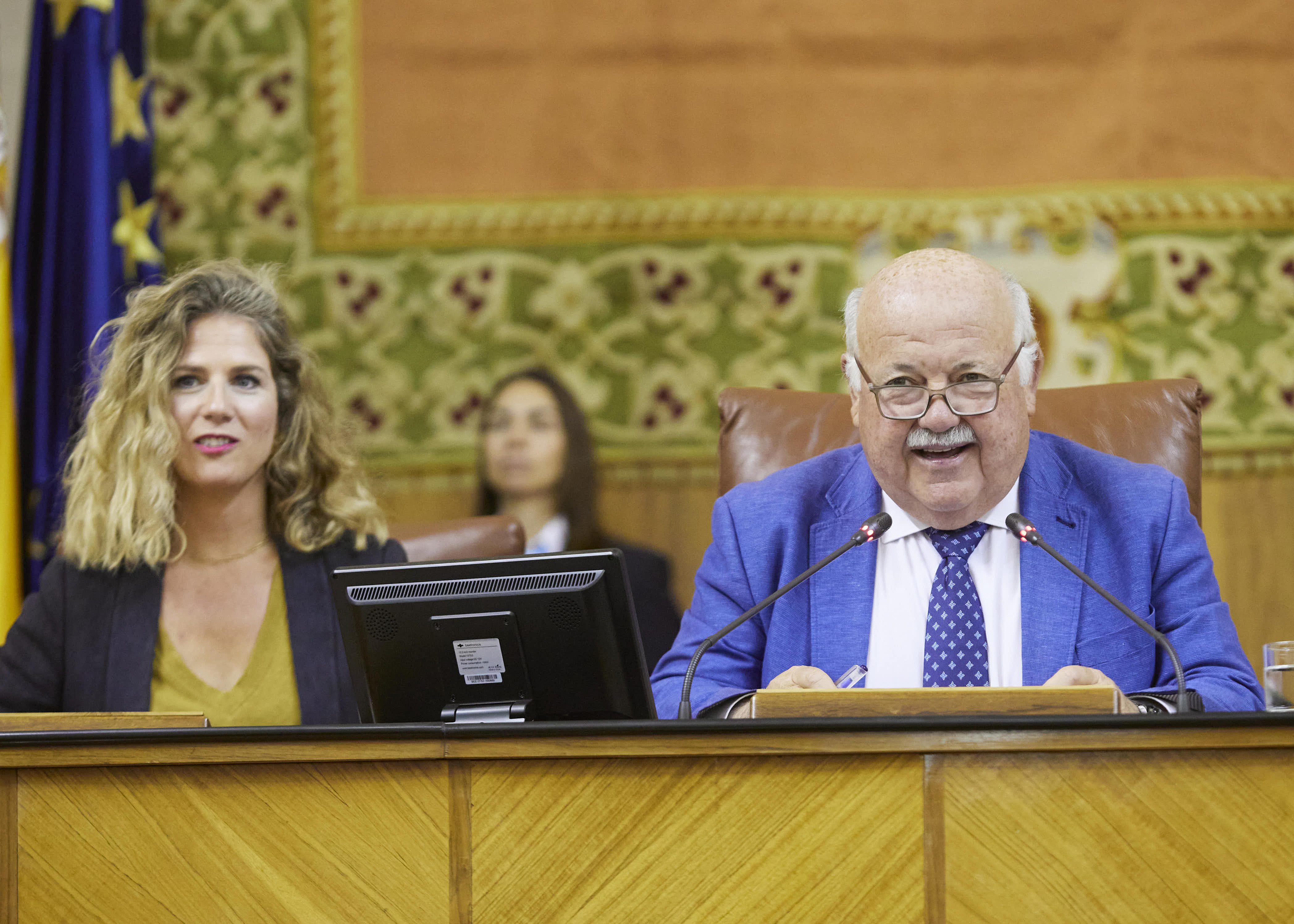 El presidente del Parlamento de Andaluca, Jess Aguirre, y la vicepresidenta primera de la Cmara, Ana Mara Mestre 