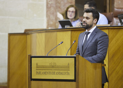 El diputado del G.P. Popular Jos Ricardo Garca defiende una PNLP relativa a programa nacional de climatizacin de centros educativos 