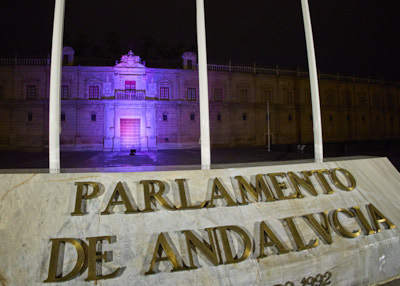 El Parlamento de Andaluca se ilumina de morado, hoy 2 de junio, con motivo del Da Mundial de la Accin por los Trastornos de la Conducta Alimentaria