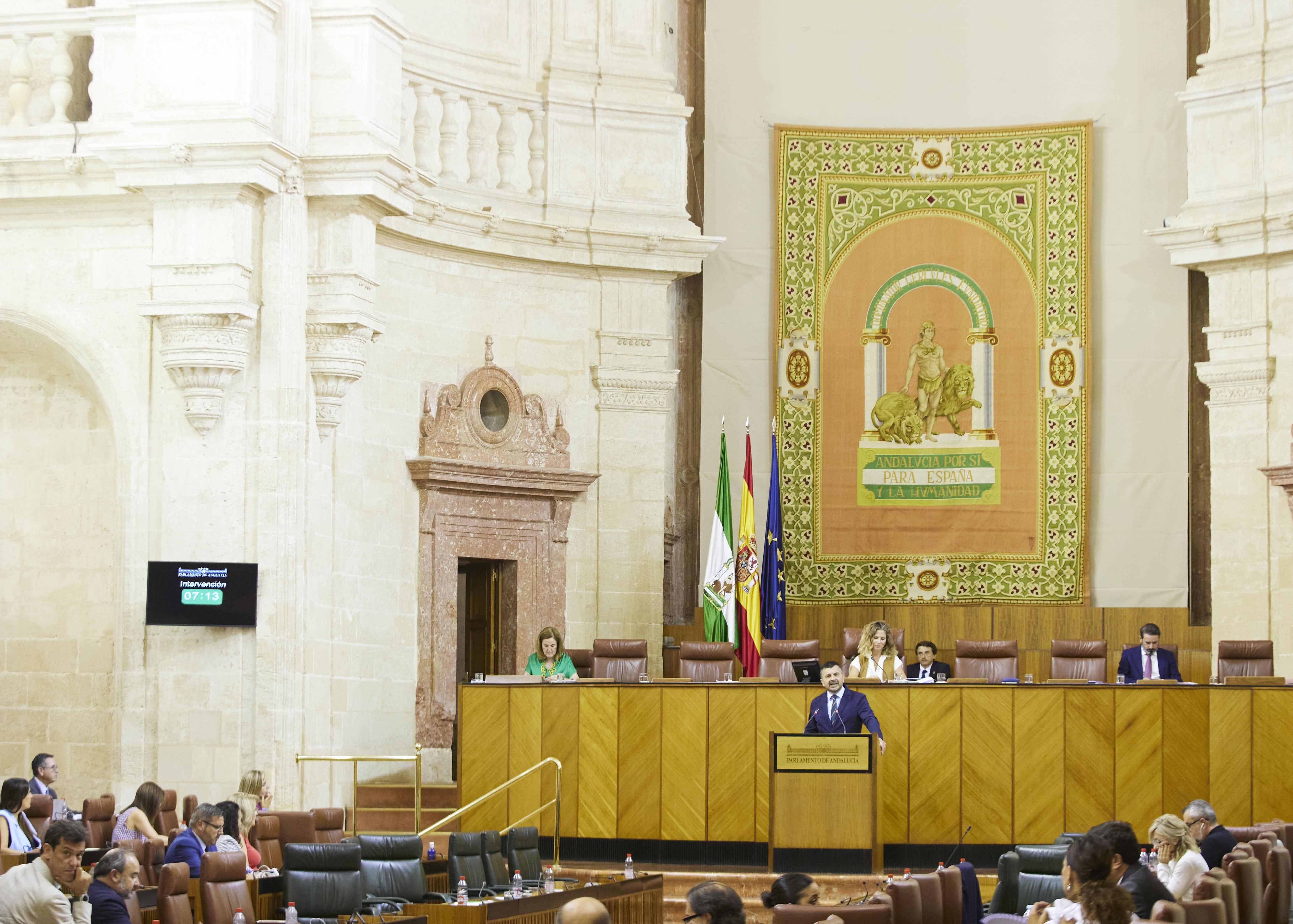  El portavoz del Grupo Popular, Antonio Martn, propone al Pleno la creacin de un Grupo de Trabajo para garantizar la proteccin de menores ante el acceso a la pornografa en Internet
