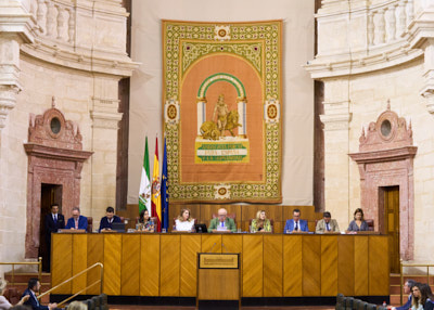  La Mesa del Parlamento, durante la lectura de una Declaración Institucional de apoyo a Marruecos