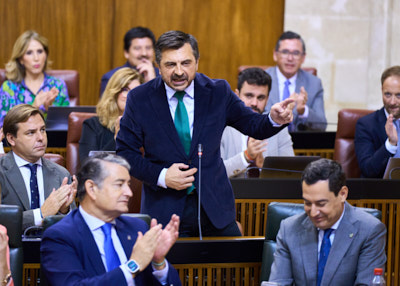 El portavoz del Grupo Popular, Antonio Martn, pregunta al presidente de la Junta de Andaluca sobre polticas para el avance econmico de Andaluca