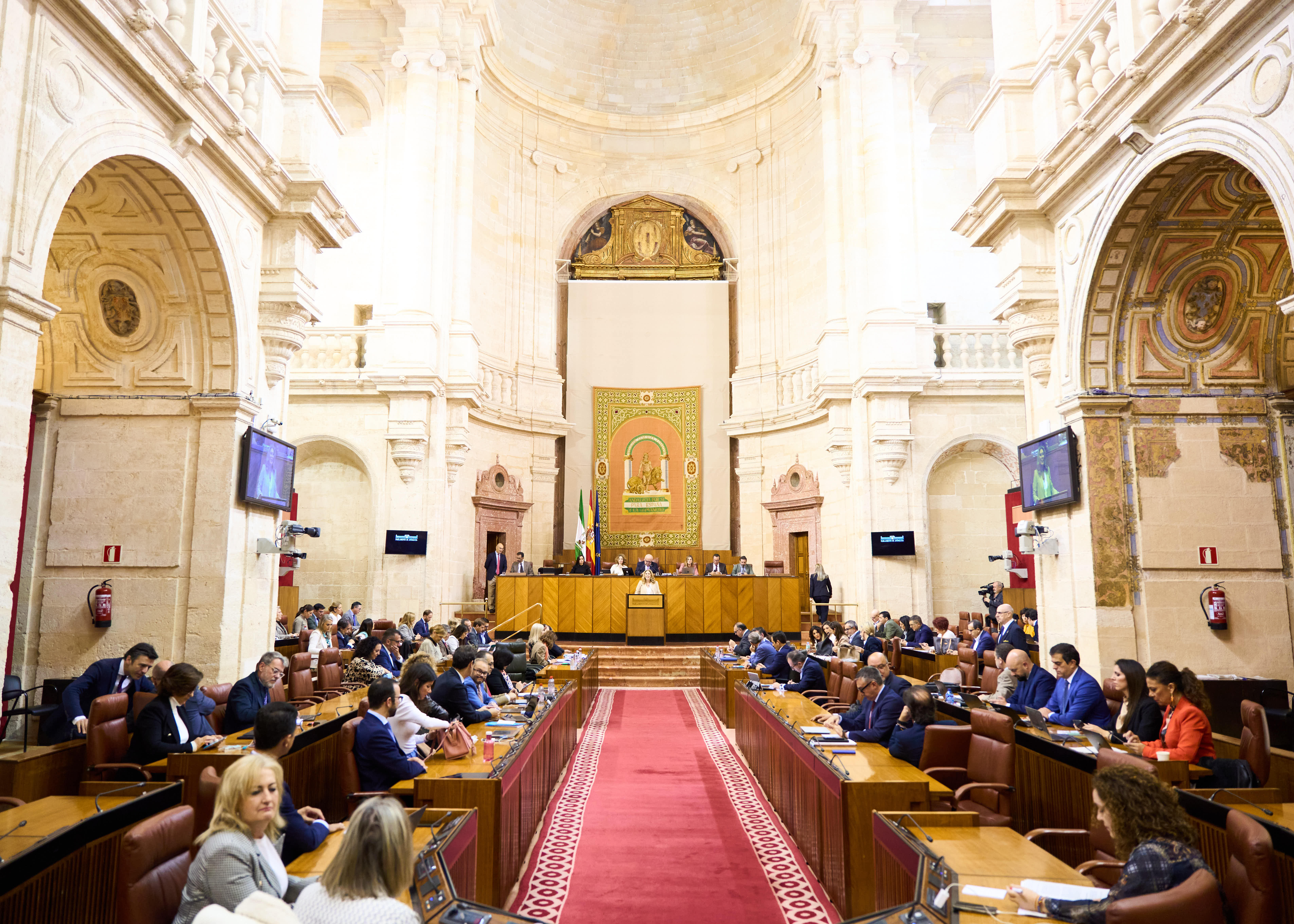    El Saln de Plenos, al inicio del debate de totalidad del Proyecto de Ley del Presupuesto de la Comunidad Autnoma de Andaluca para el ao 2024