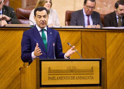  El presidente de la Junta de Andaluca, Juan Manuel Moreno, cierra el debate tras la intervencin del portavoz del Grupo Popular