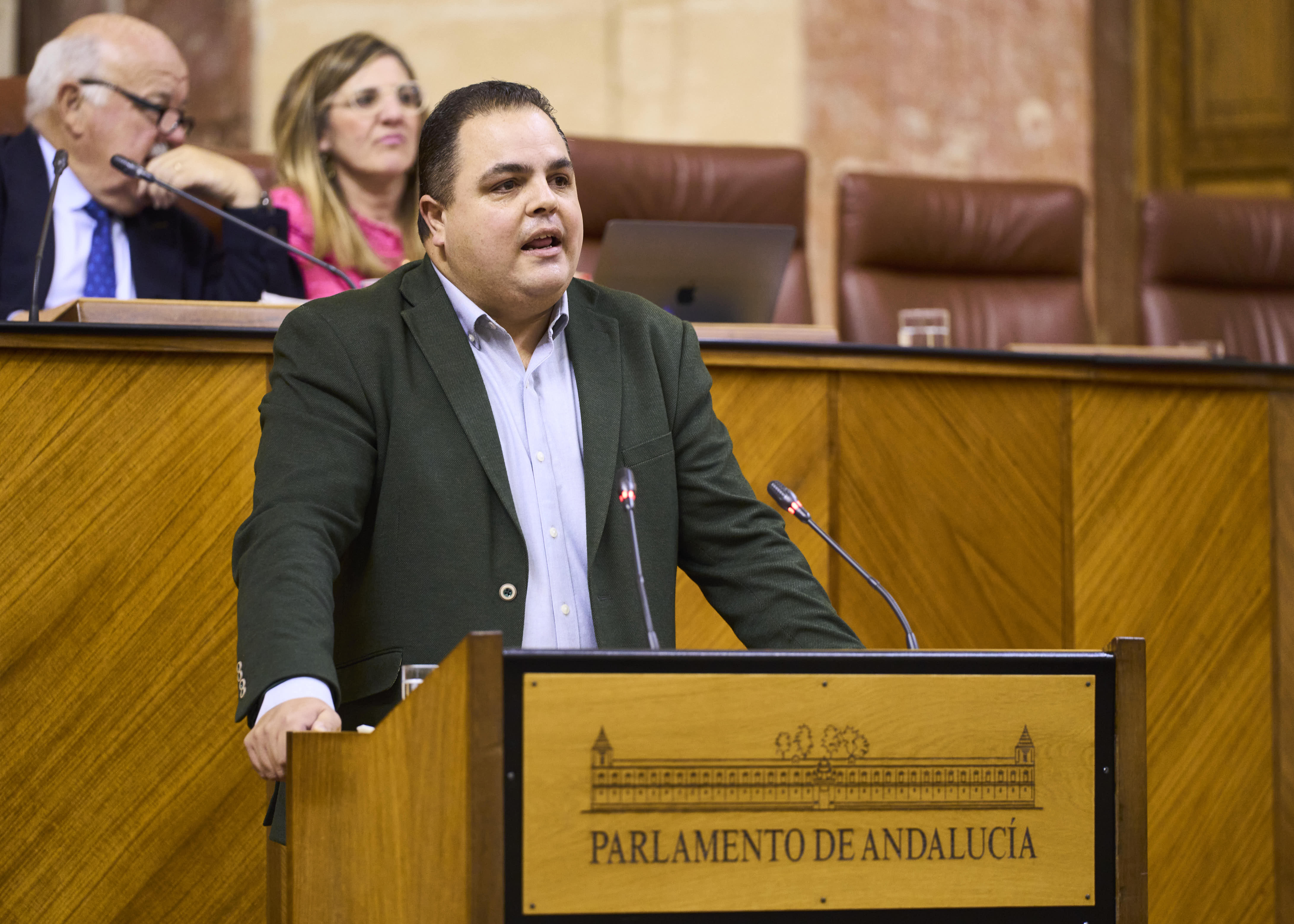  Vctor Torres, del Grupo Socialista, argumenta el criterio de su grupo en el debate de toma en consideracin de la Proposicin de Ley 12-24/PPL-000001