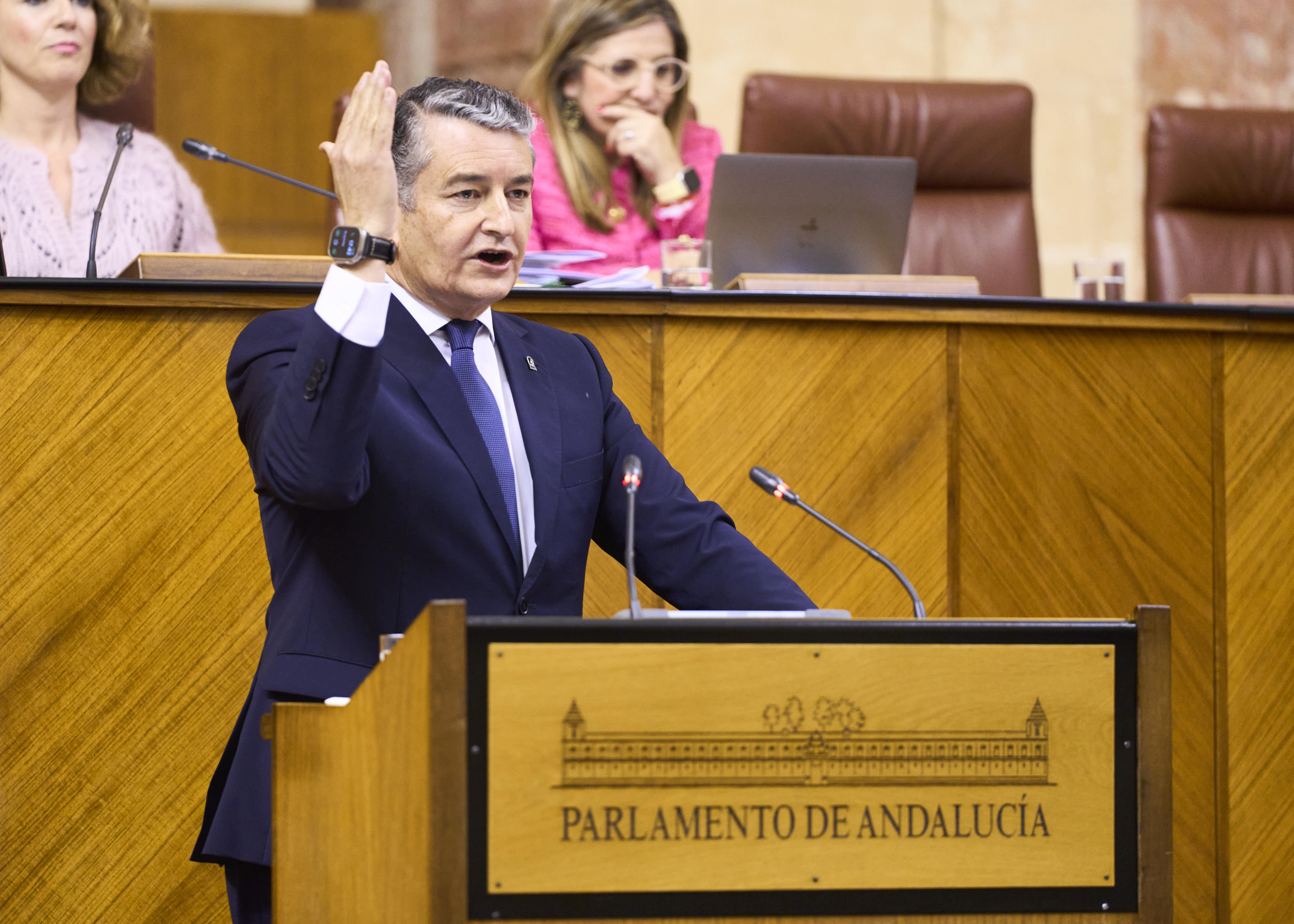  El consejero de la Presidencia, Antonio Sanz, ha comparecido a peticin propia para informar sobre las actuaciones en materia de seguridad en Andaluca tras los hechos acaecidos en Barbate 