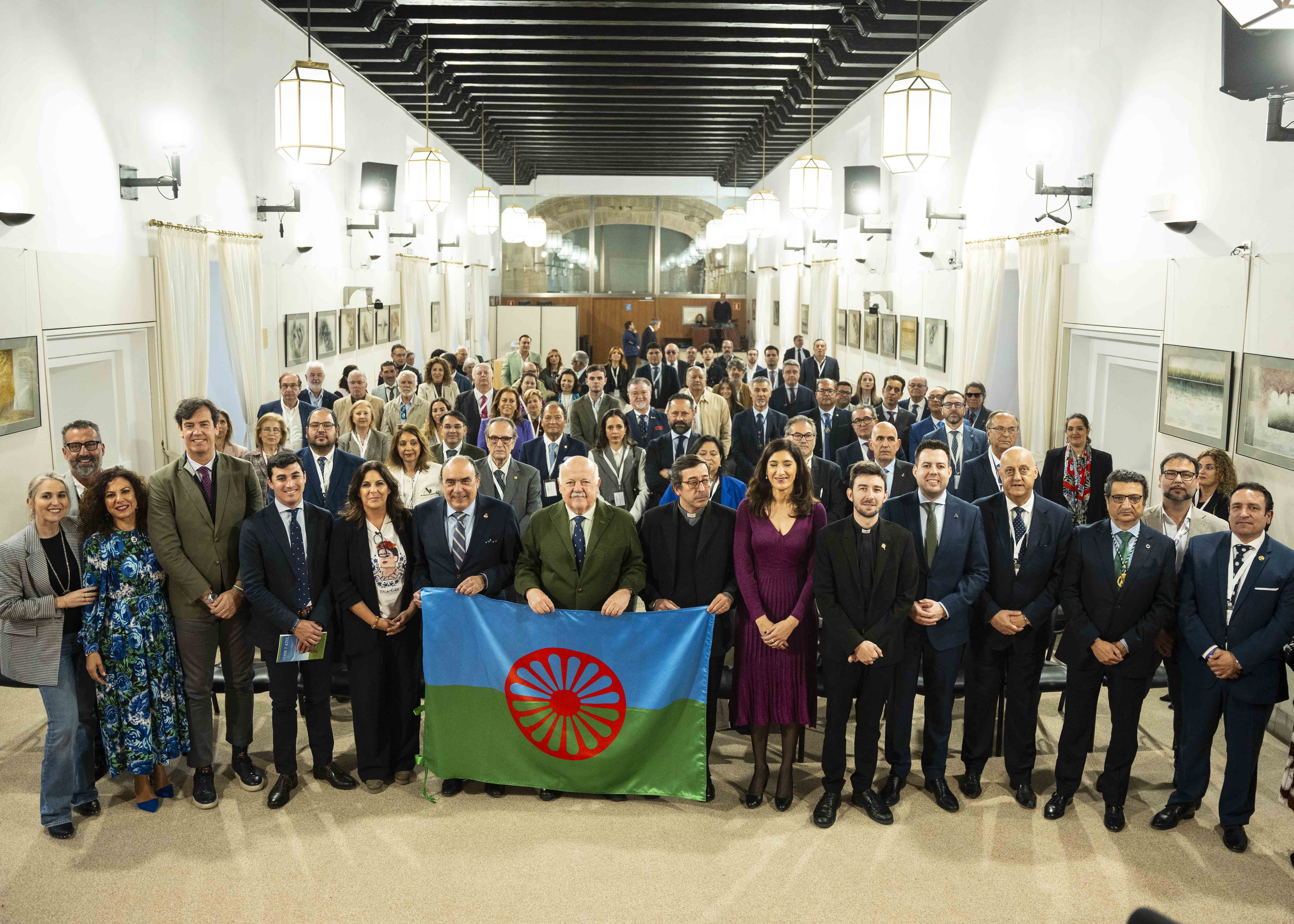 Hermandades Gitanas de Andaluca celebran en el Parlamento un encuentro con motivo del Da Internacional del Pueblo Gitano 