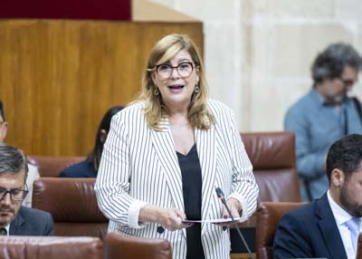 Berta Sofa Centeno, diputada del Grupo Popular, pregunta sobre los avances en las infraestructuras judiciales de Huelva 