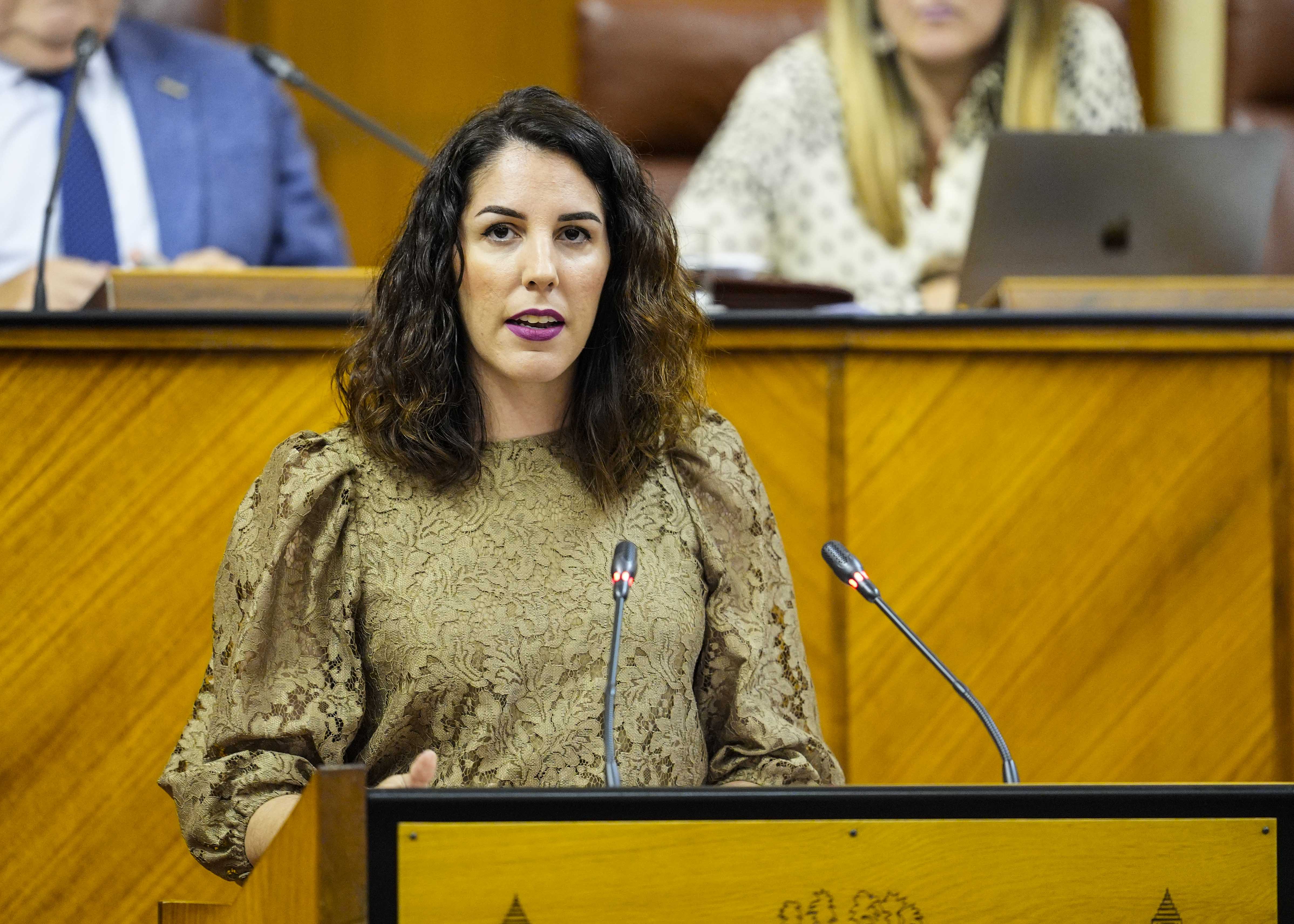 Para posicionar al grupo Vox en el debate del dictamen relativo a medidas urgentes para combatir la sequa en Andaluca toma la palabra Purificacin Fernndez  