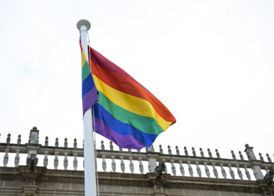 El Parlamento de Andaluca se suma un ao ms a la celebracin del Da Internacional del Orgullo LGTBI, que se conmemora maana 28 de junio 