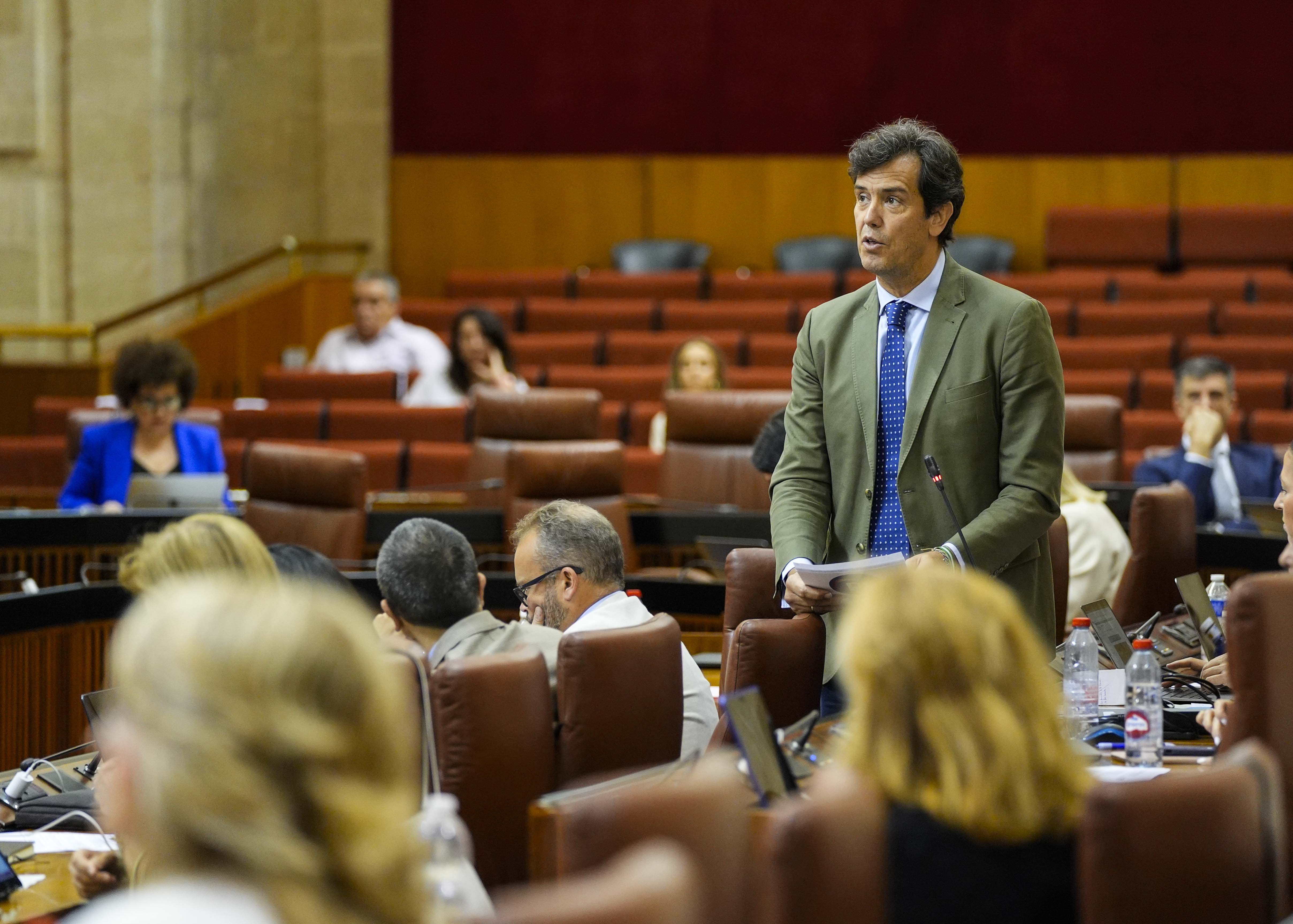   El popular Juan Jos Salvador pregunta sobre economa azul