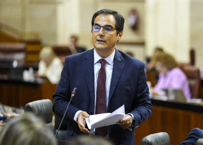 Jos Antonio Nieto, consejero de Justicia, Administracin Local y Funcin Pblica, responde 