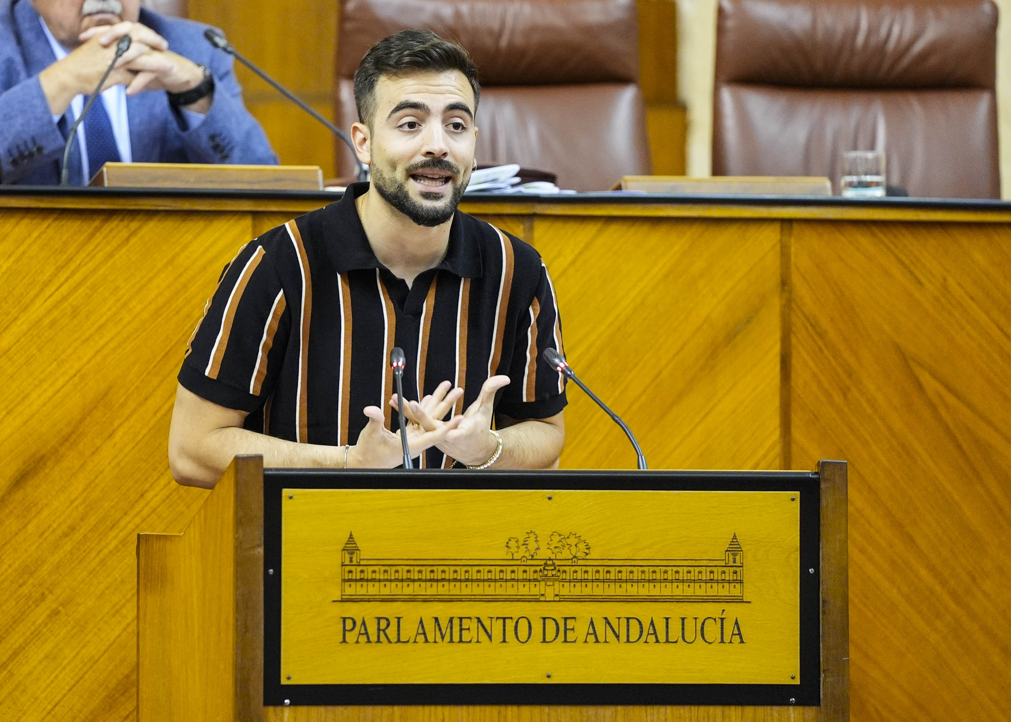 Jos Manuel Gmez, del G.P. Por Andaluca, presenta una proposicin no de ley en pleno relativa a polticas dirigidas a satisfacer el derecho a la vivienda en Andaluca       