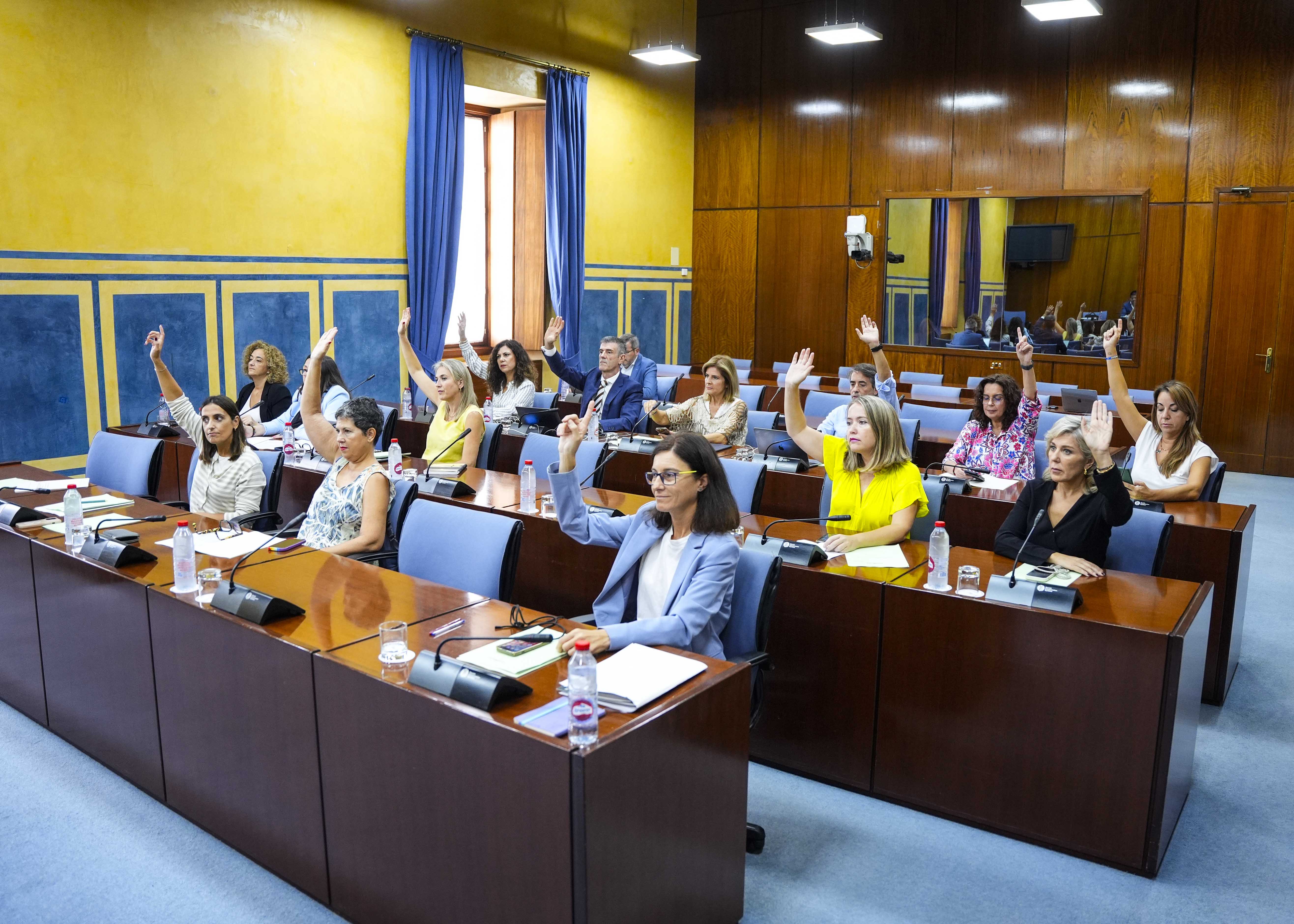 Votacin en la Comisin de Salud del dictamen de la proposicin de ley a tramitar ante la Mesa del Congreso de los Diputados relativa a la gratuidad de los productos pticos y de salud visual 