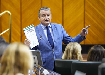  Antonio Sanz, consejero de la Presidencia, Interior, Dilogo Social y Simplificacin Administrativa, responde 