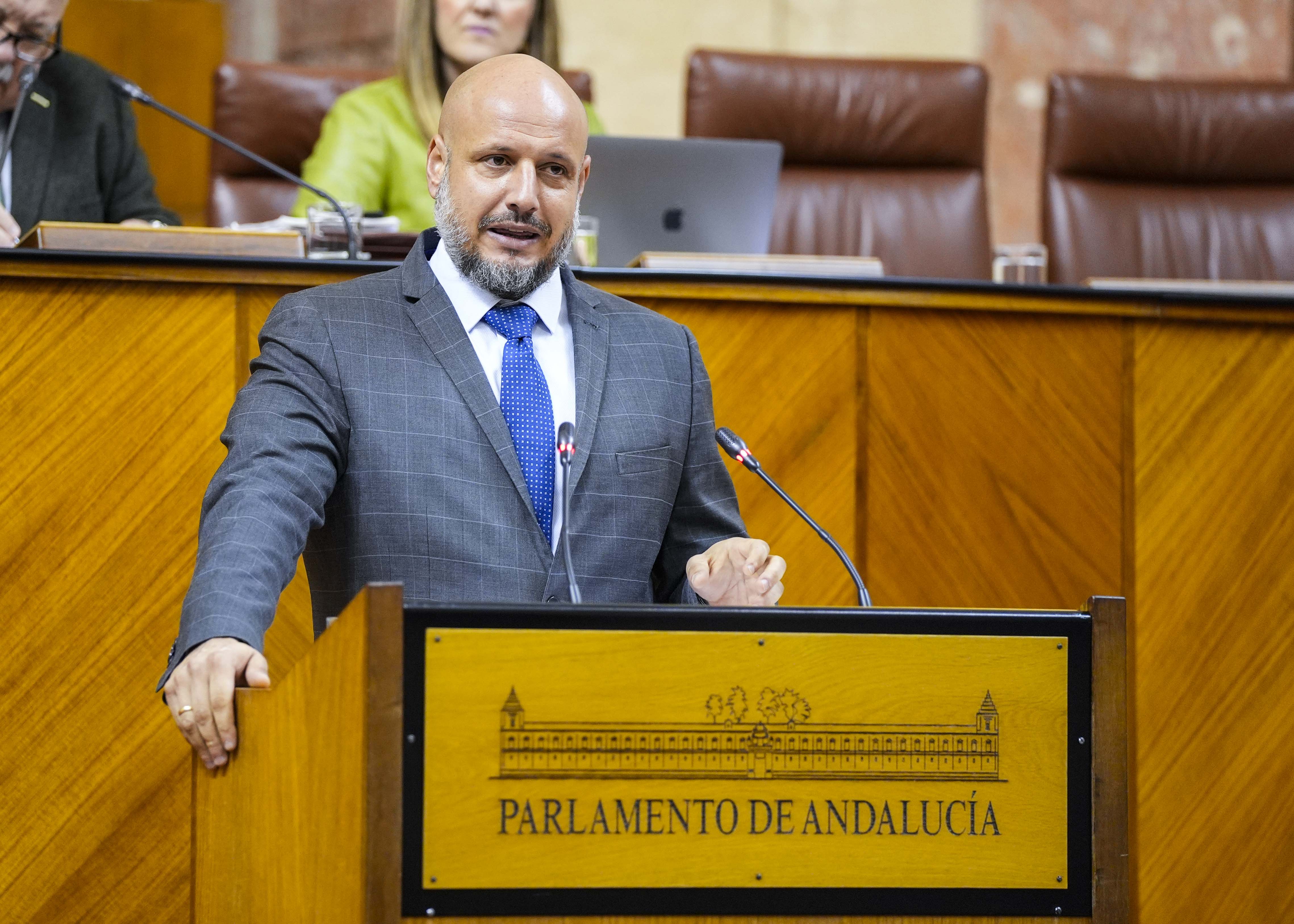  Rodrigo Javier Alonso, portavoz adjunto del G.P. Vox en Andaluca, presenta una interpelacin relativa a poltica general en materia de agua