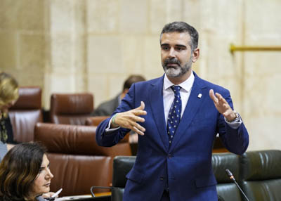 Ramn Fernndez-Pacheco, consejero de Agricultura, Pesca, Agua y Desarrollo Rural, responde 