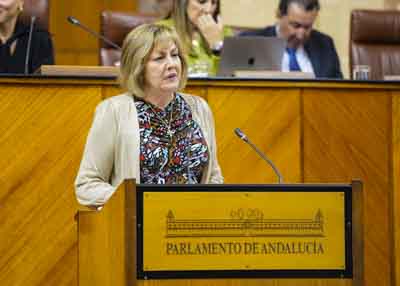  Cristina Alejandra Jimnez, del G.P. Vox en Andaluca, defiende una proposicin no de ley relativa a rebaja del IVA para los alimentos bsicos, incluyendo la carne y el pescado  