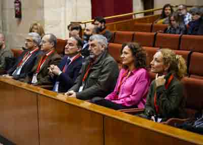  Tribuna de autoridades durante el debate final de la proposicin de ley de participacin institucional de organizaciones sindicales y empresariales 