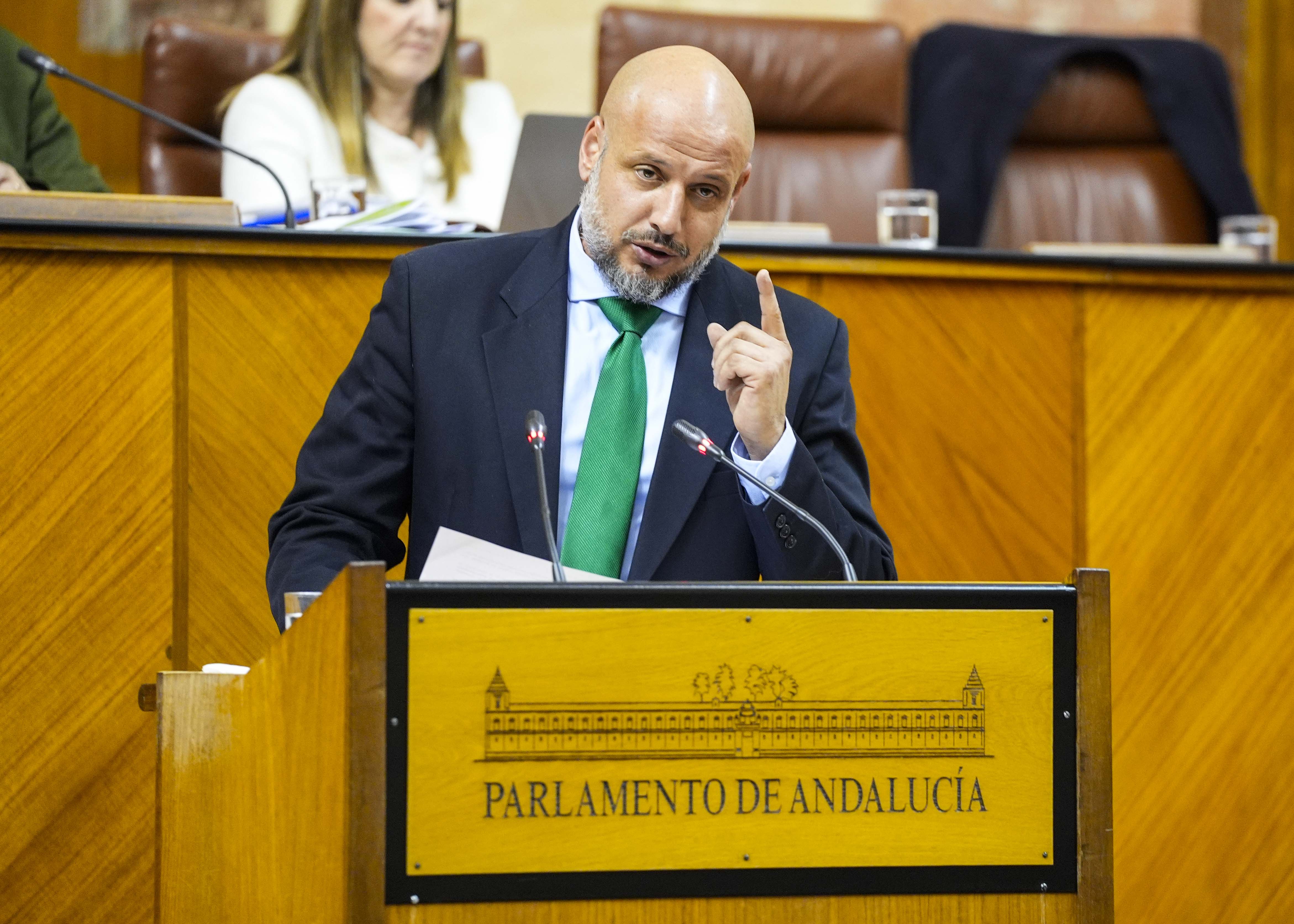  Rodrigo Javier Alonso, portavoz adjunto del Grupo Vox, durante su argumentacin