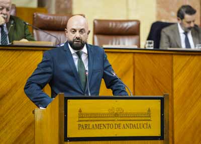 Por el Grupo Vox interviene el diputado Juan Jos Bosquet 