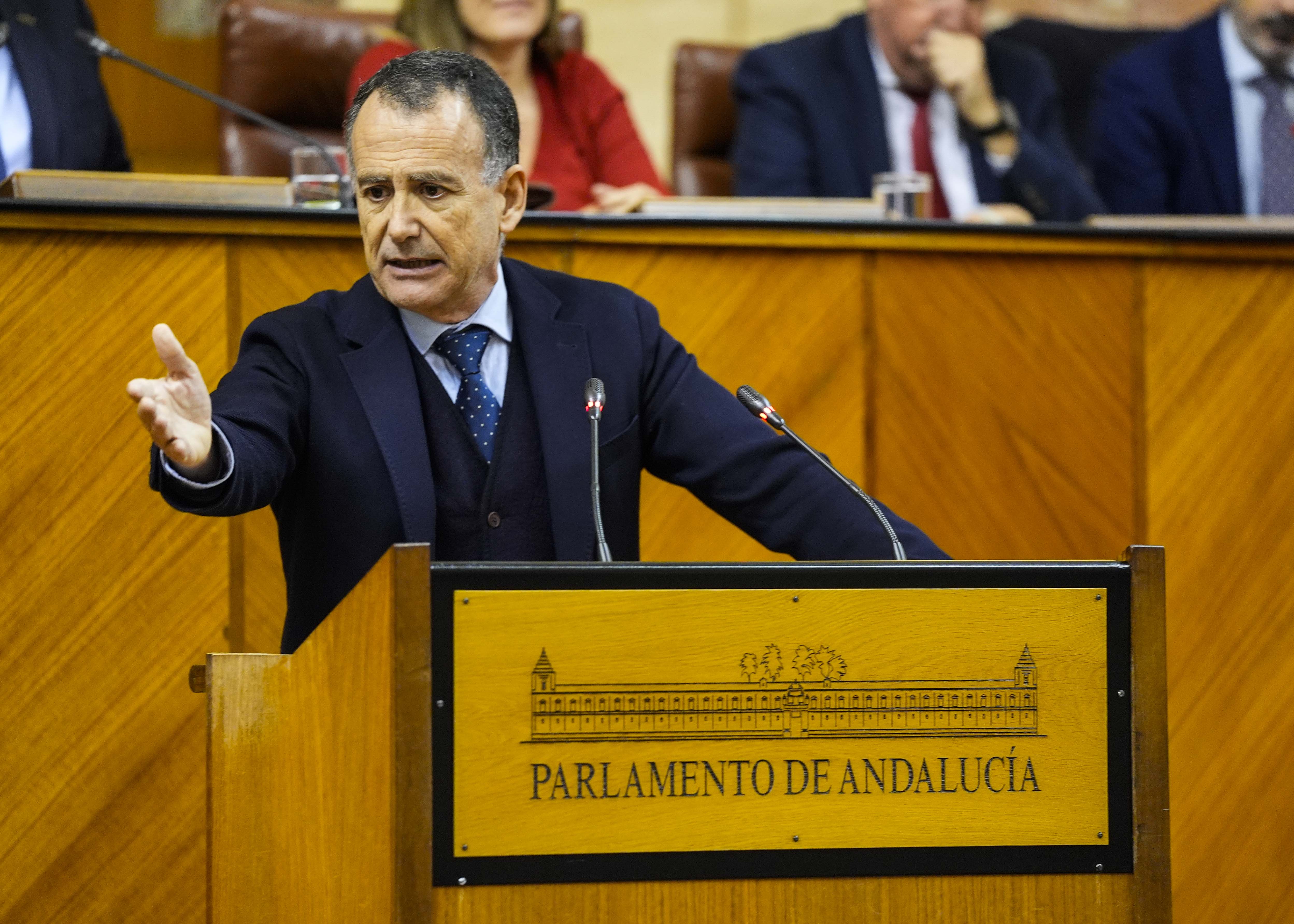 Pablo Venzal, portavoz adjunto del Grupo Parlamentario Popular de Andaluca, cierra el debate 