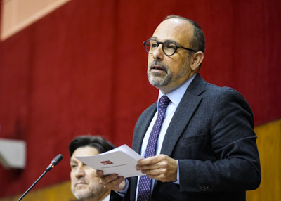 El diputado del Grupo Parlamentario Socialista Antonio Ruiz pregunta sobre el incumplimiento del modelo de financiacin universitaria 