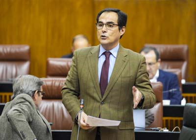 Jos Antonio Nieto, consejero de Justicia, Administracin Local y Funcin Pblica, responde 