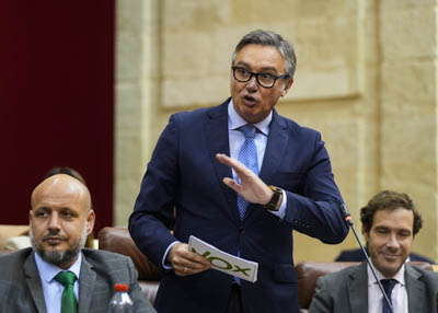 El portavoz del G.P. Vox en Andaluca, Manuel Gavira, pregunta al presidente sobre las prioridades del Gobierno de Andaluca para los prximos meses 
