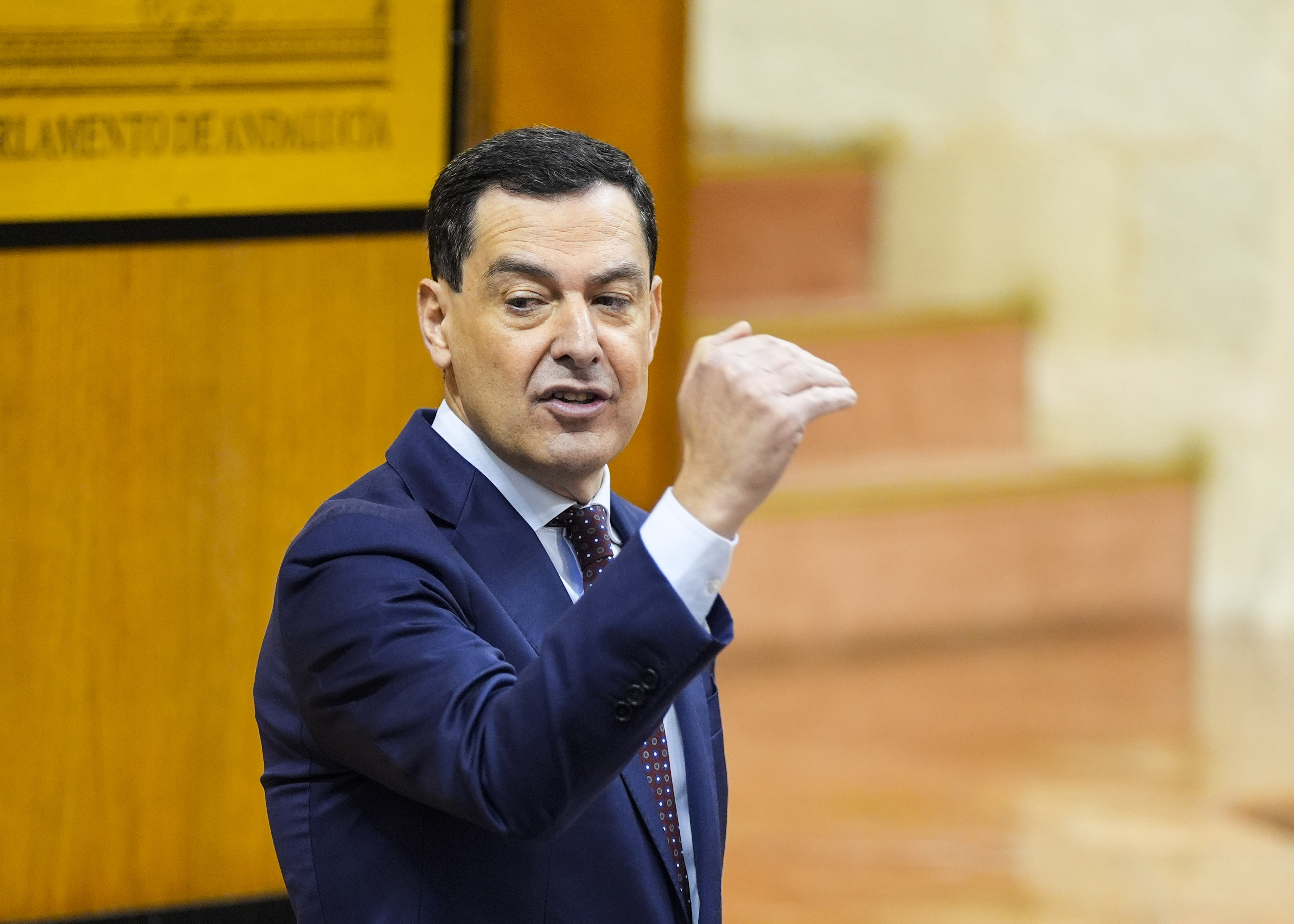Juan Manuel Moreno, presidente de la Junta de Andaluca, durante la sesin de control al Ejecutivo  
