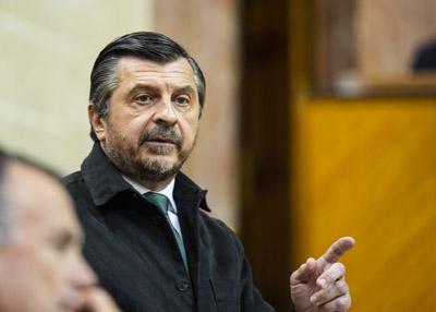 El portavoz del G.P. Popular de Andaluca, Antonio Martn, cierra las preguntas al presidente de la Junta de Andaluca con una cuestin relativa a previsiones de crecimiento de Andaluca para 2025 