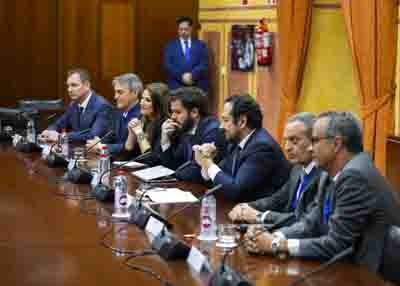 Representantes de las empresas que van a dar soporte en labores de consultora, gestin de proyectos, seguridad y desarrollo de software