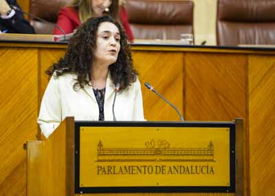  Inmaculada Nieto, portavoz del G.P. Por Andaluca, presenta una proposicin de ley relativa a reclasificacin de personal estatutario del Servicio Andaluz de Salud para su toma en consideracin 