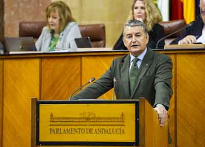 Antonio Sanz, consejero de la Presidencia, Interior, Dilogo Social y Simplificacin Administrativa, informa ante el Pleno sobre aspectos de su competencia 