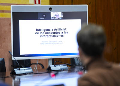  Roberto Sep�veda, profesor titular de Ingenier�a Inform�tica e investigador en Ciberseguridad e Inteligencia Artificial, ha comparecido telem�ticamente