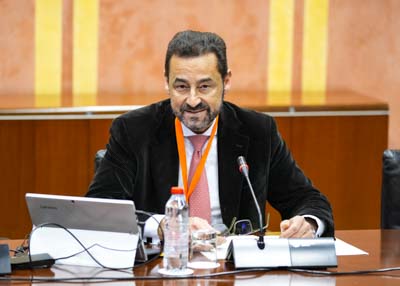 Eduardo Gamero, catedrtico de Derecho Administrativo de la Universidad Pablo de Olavide, cierra con su intervencin esta nueva sesin del Grupo de Trabajo sobre la Inteligencia Artificial 
