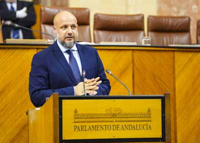 Rodrigo Javier Alonso, portavoz adjunto del G.P Vox, defiende una proposición no de ley relativa a rechazo de las políticas migratorias y ambientales que acaban con la prosperidad de los andaluces 