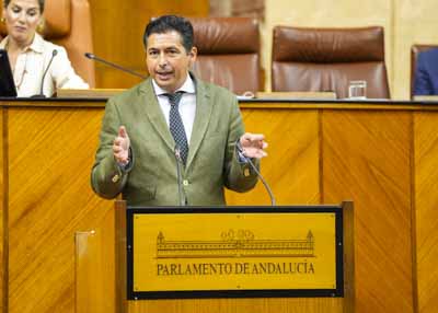 Rafael Márquez, portavoz adjunto del G.P. Socialista, presenta una proposición no de ley relativa a las medidas contra el fraude de la contratación en el Servicio Andaluz de Salud