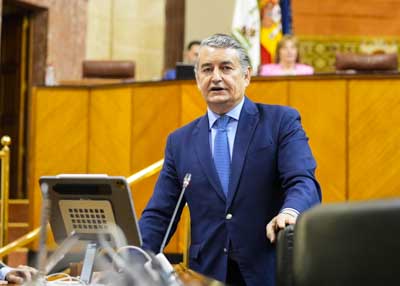Antonio Sanz, consejero de la Presidencia, Interior, Dilogo Social y Simplificacin Administrativa, contesta  