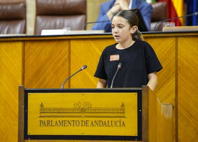 La representante de Sevilla toma la palabra 